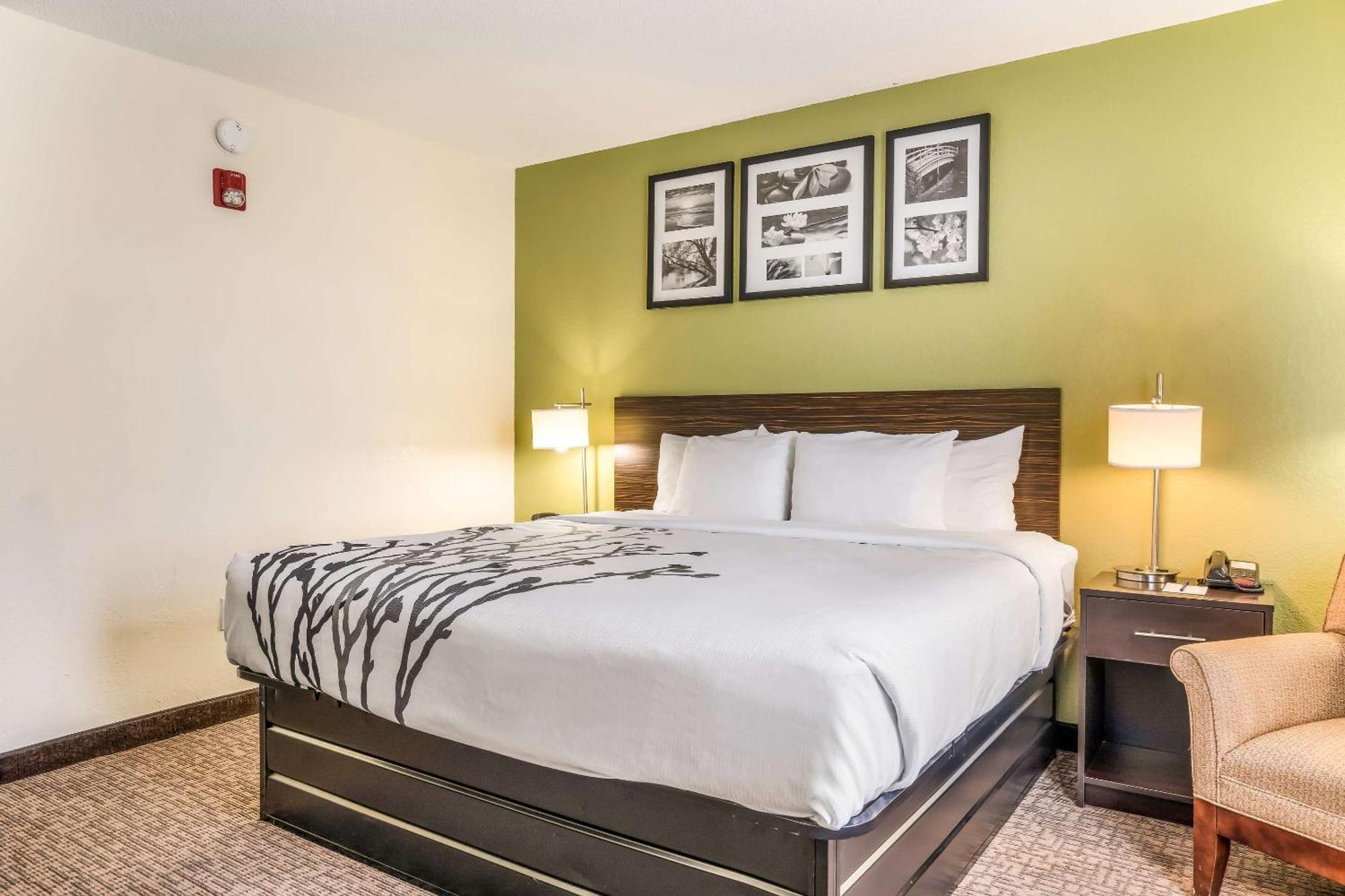 Sleep & Near Camp Lejeune Hotel