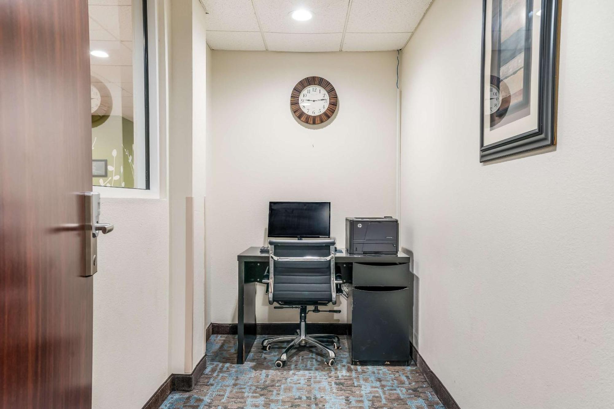 Sleep Inn&suites Near Camp Lejeune Hotel 3*