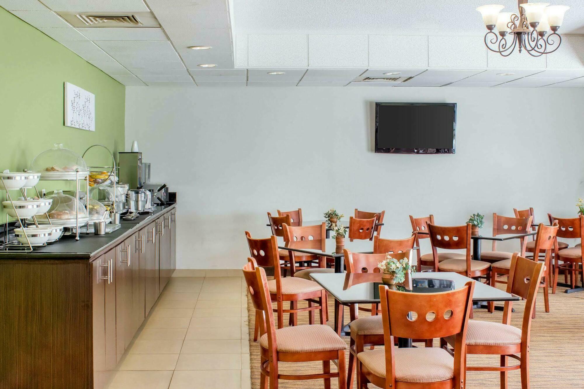Sleep Inn&suites Near Camp Lejeune 3*