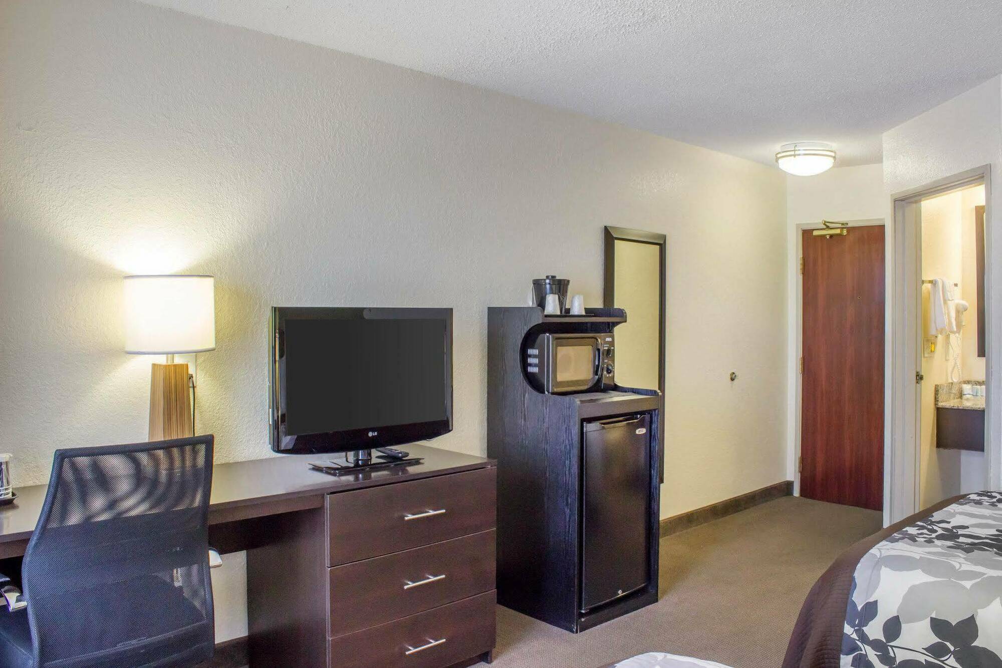 Sleep Inn&suites Near Camp Lejeune